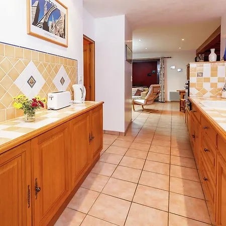 Ferienhaus Modern Holiday In Connac With Swimming Pool Réquista
